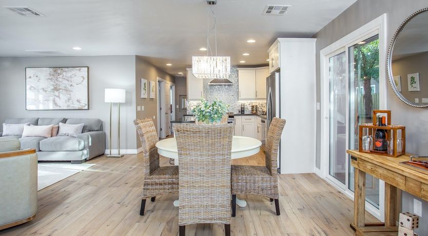 Photo of A Phoenix Breeze