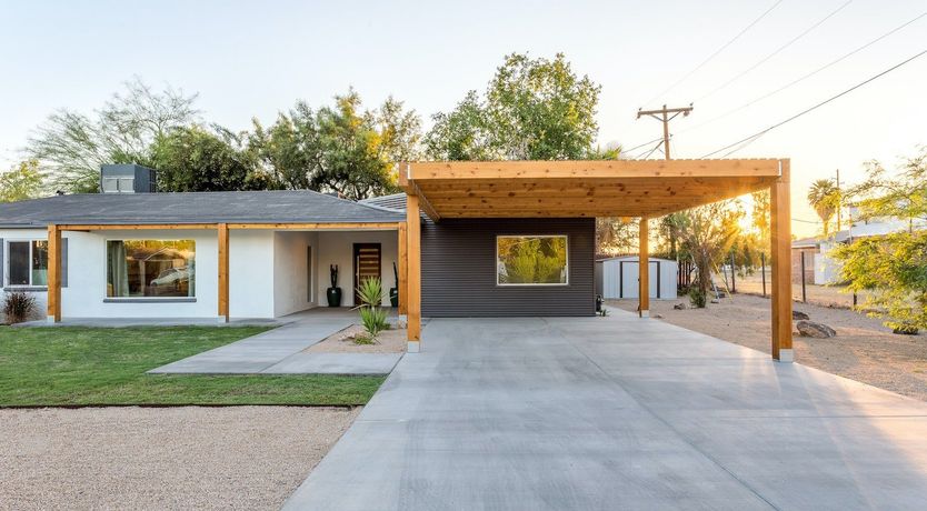 Photo of A Phoenix Breeze