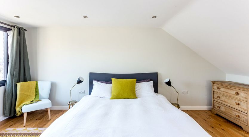 Photo of Gardenia Bright