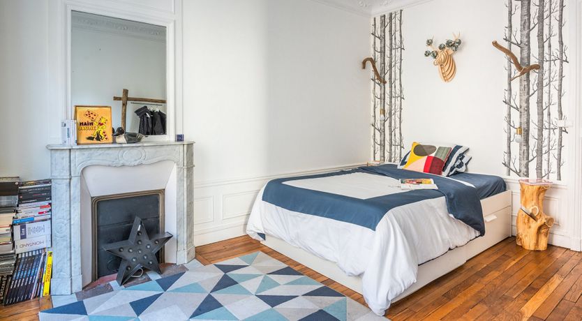 Photo of Fifteen Minutes of Fame