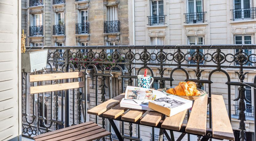 Photo of Fifteen Minutes of Fame