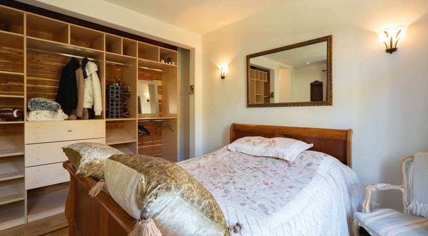 Photo of Malibu Tuscany Paradise