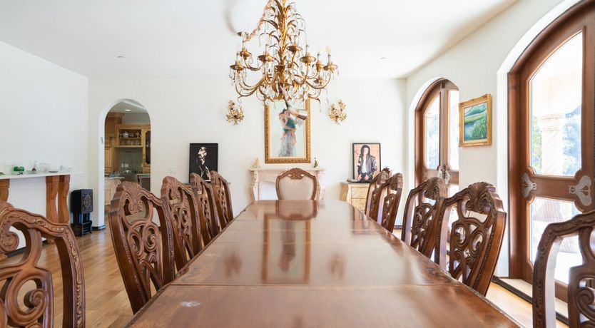 Photo of Malibu Tuscany Paradise