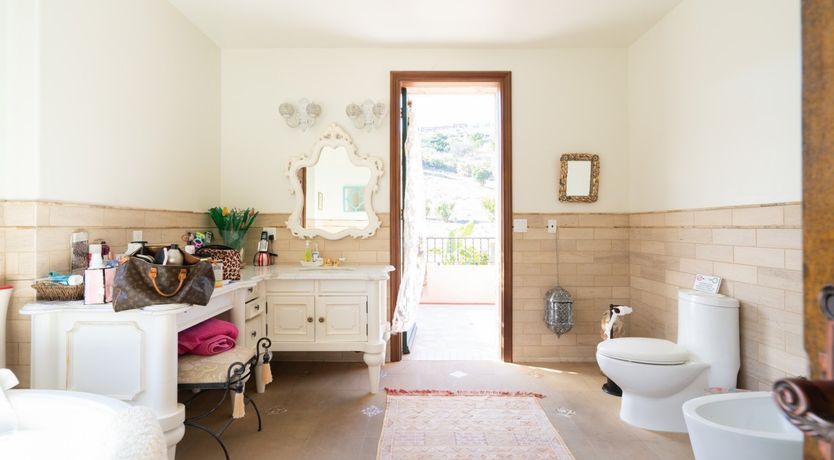 Photo of Malibu Tuscany Paradise