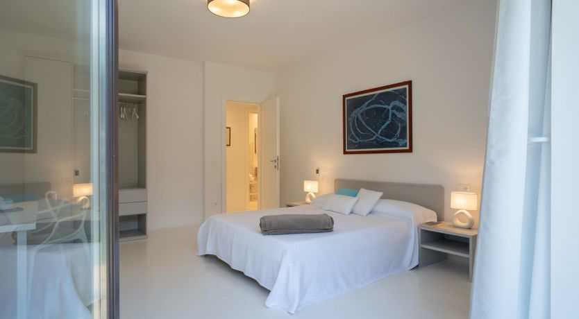 Photo of Myrtle Bloom