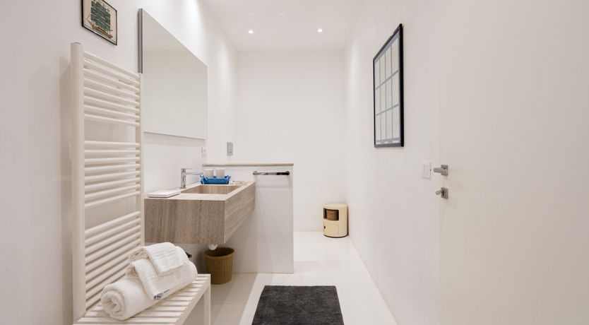 Photo of Myrtle Bloom