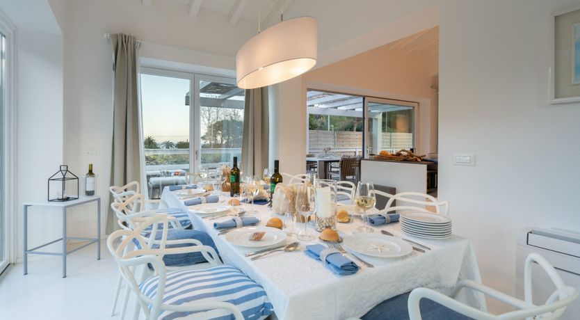 Photo of Myrtle Bloom