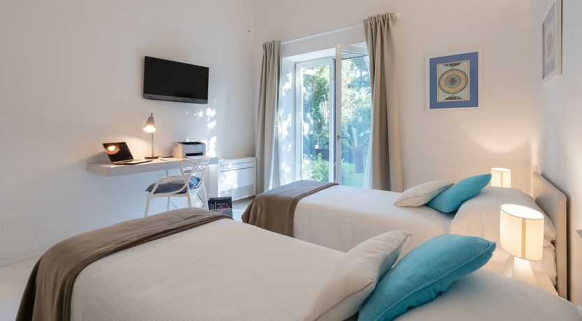 Photo of Myrtle Bloom