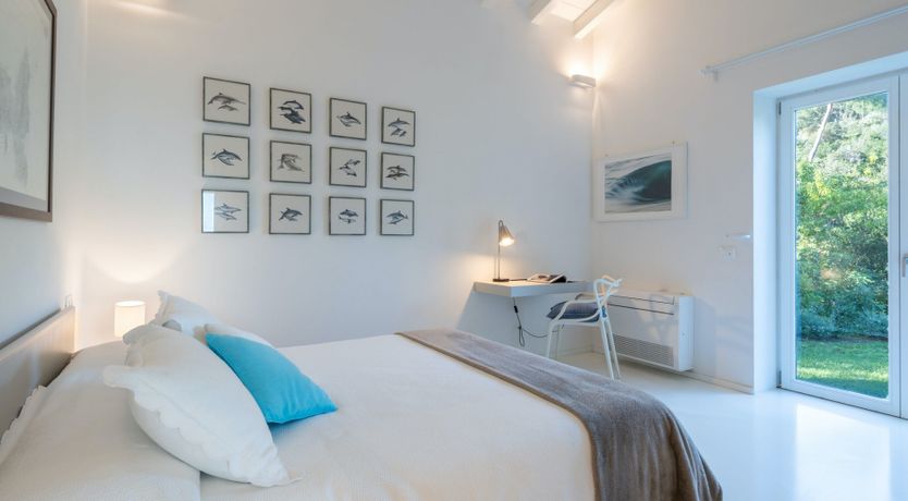 Photo of Myrtle Bloom