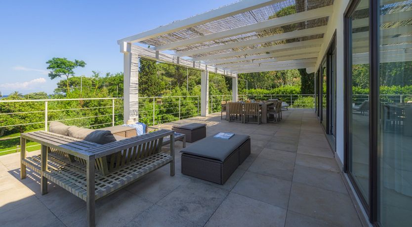 Photo of Myrtle Bloom