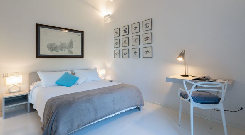 Photo of Myrtle Bloom