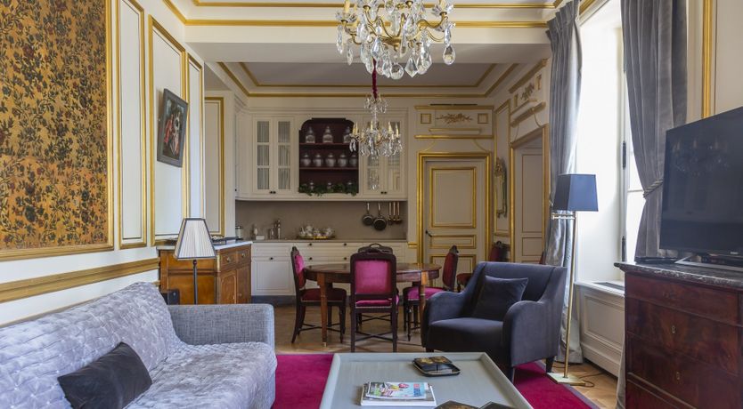 Photo of Marais Royalty