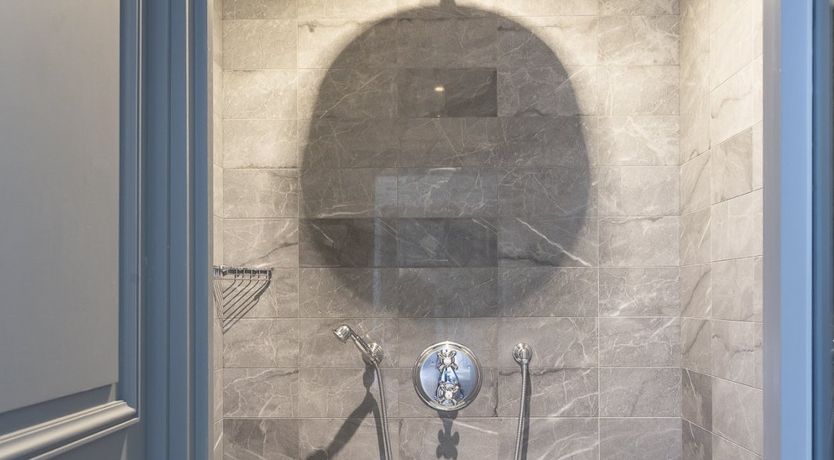 Photo of Marais Royalty