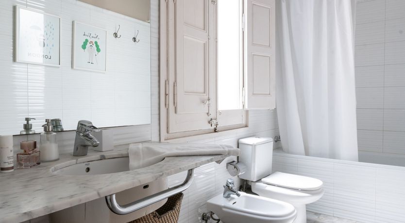 Photo of The Old Piano