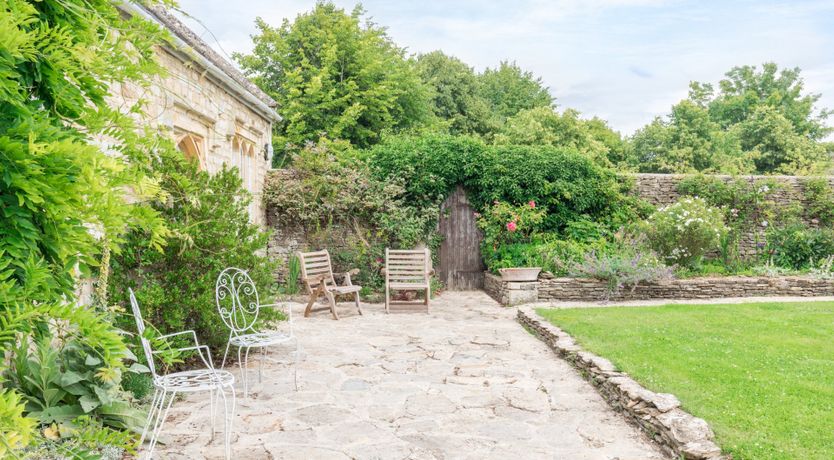 Photo of Rosemary & Thyme