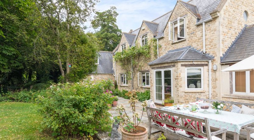 Photo of Rosemary & Thyme