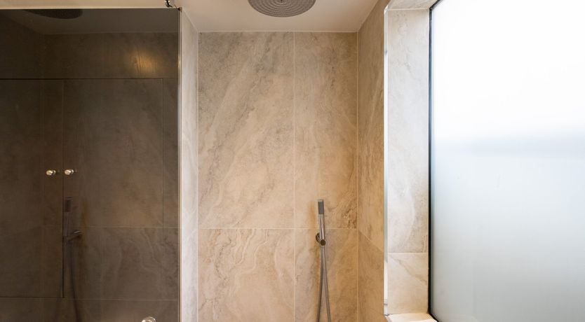 Photo of The Mayfair Suite II