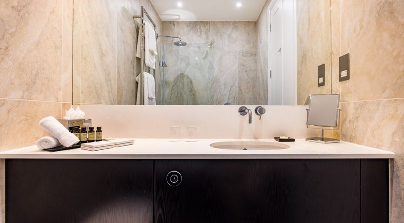 Photo of The Mayfair Suite II