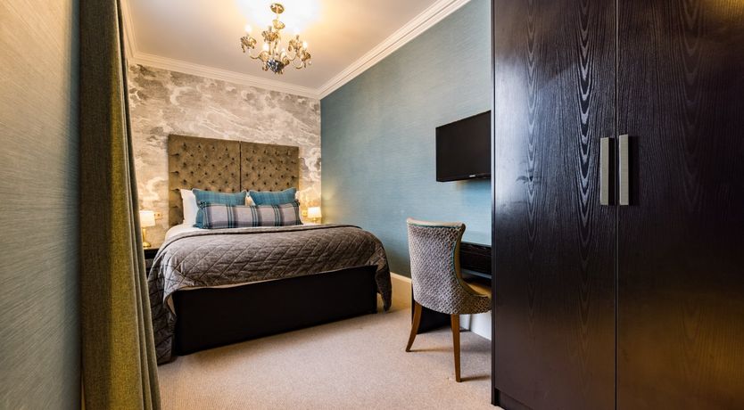 Photo of The Mayfair Suite II