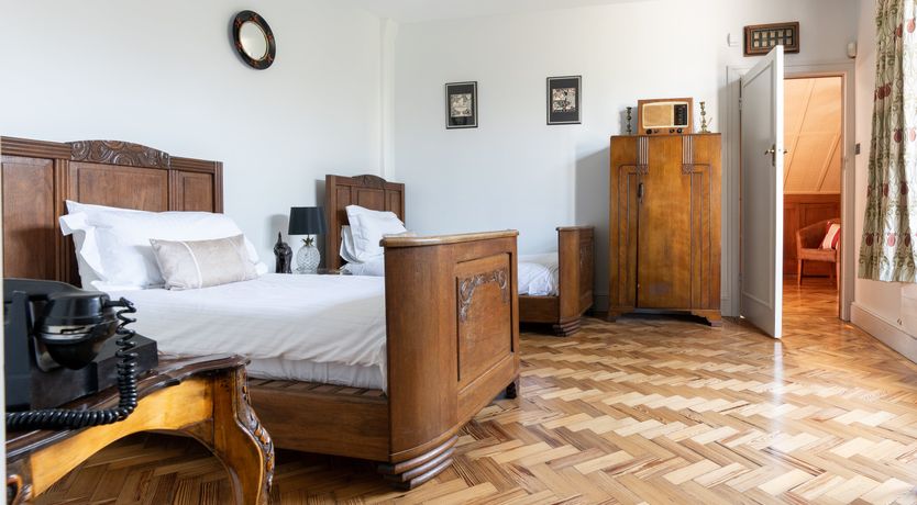 Photo of Art Deco House