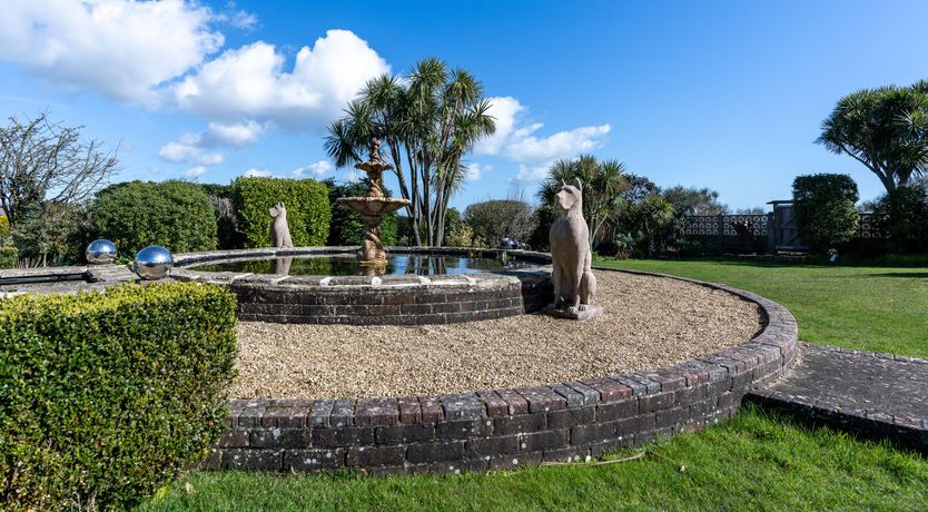 Photo of Art Deco House