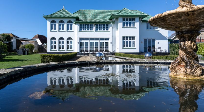 Photo of Art Deco House