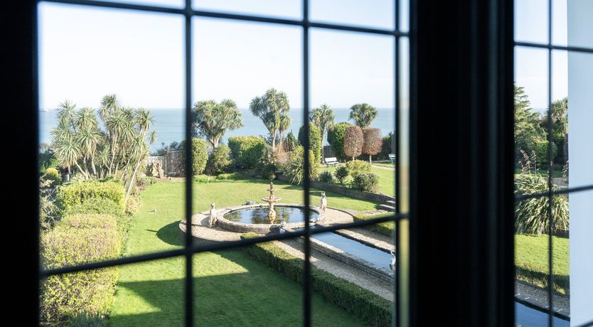 Photo of Art Deco House