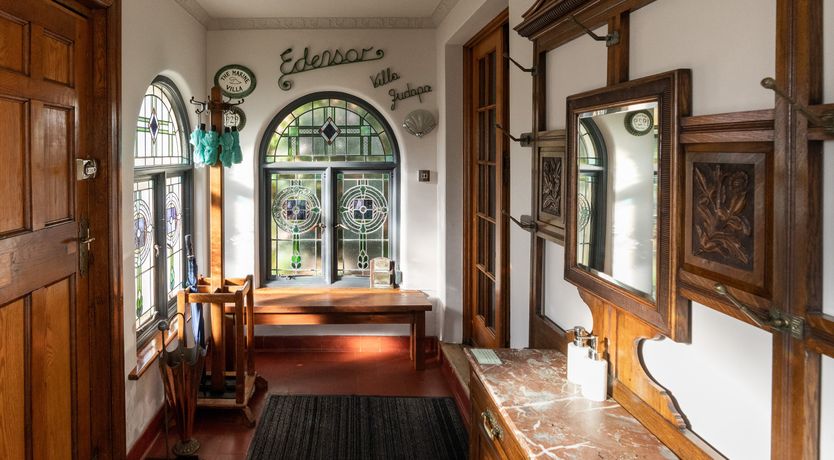 Photo of Art Deco House