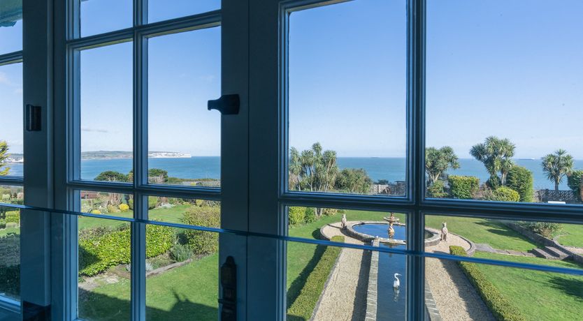 Photo of Art Deco House