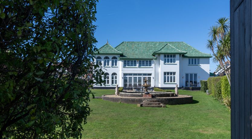 Photo of Art Deco House