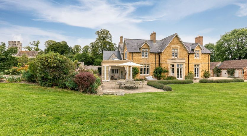 Photo of Honey Stone