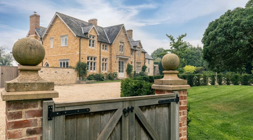 Photo of Honey Stone