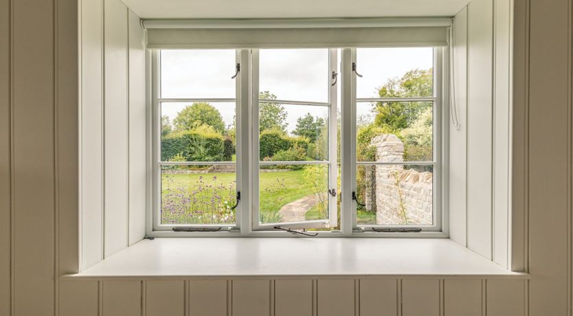 Photo of Honey Stone