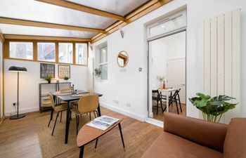 Drury Lane Garden Apartment