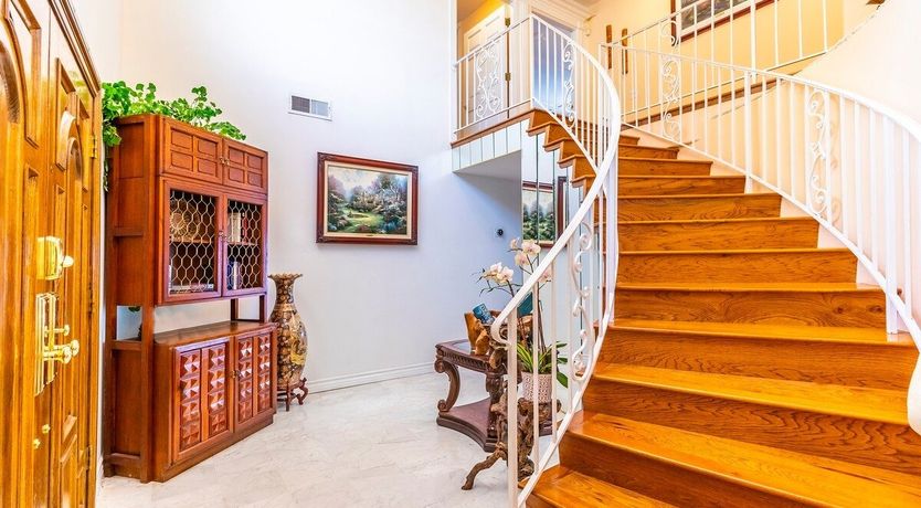 Photo of Dancing In The Moonlight