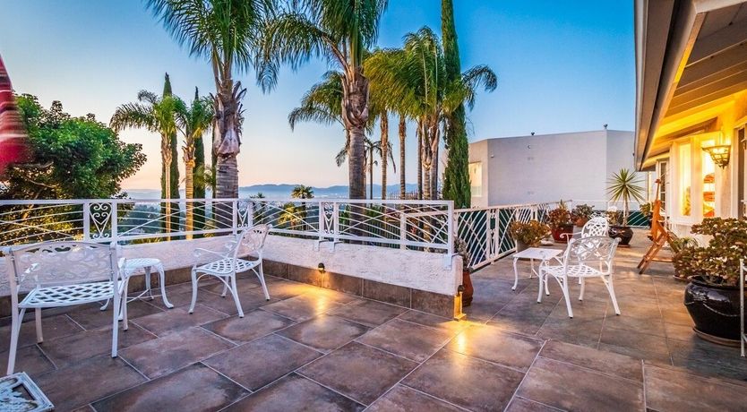 Photo of Dancing In The Moonlight