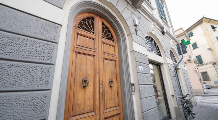 Photo of Ambrosia Square