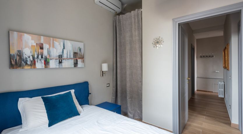 Photo of Ambrosia Square