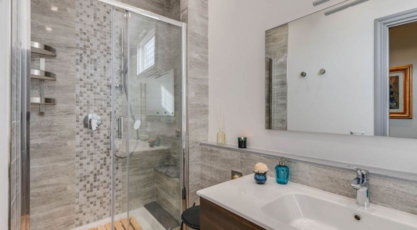 Photo of Ambrosia Square