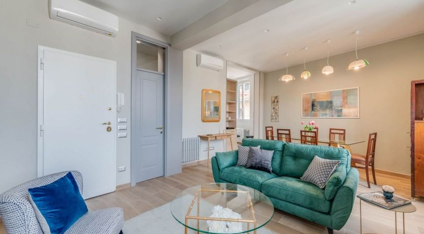 Photo of Ambrosia Square