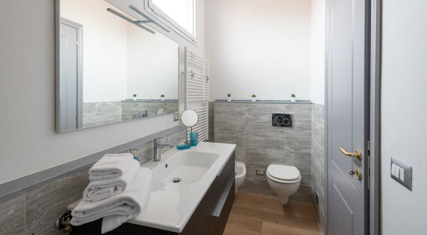 Photo of Ambrosia Square