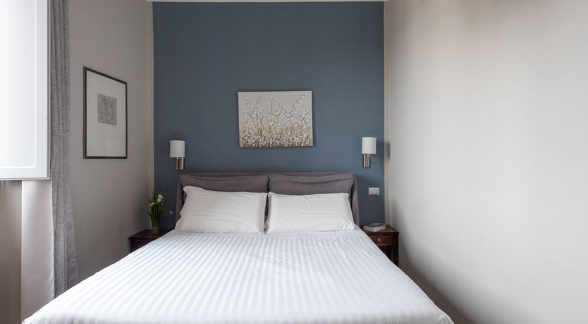 Photo of Ambrosia Square