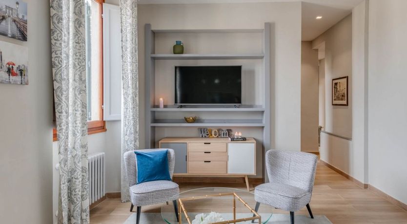 Photo of Ambrosia Square