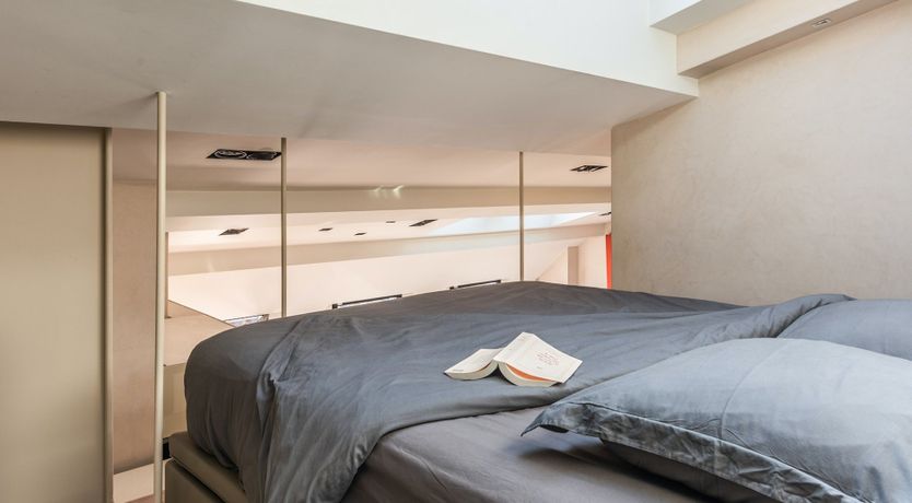 Photo of Bacon's Enigma