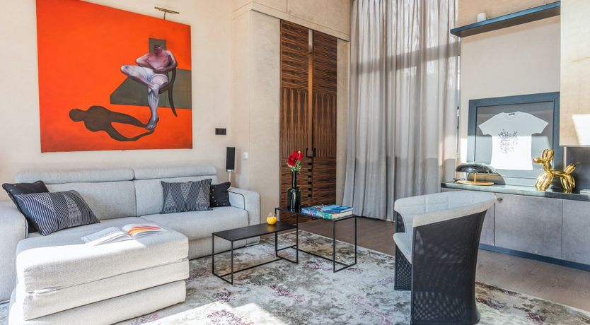 Photo of Bacon's Enigma