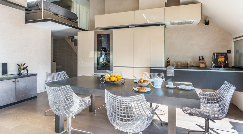 Photo of Bacon's Enigma