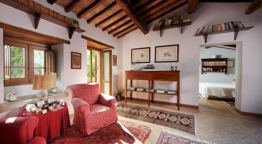 Photo of A Touch Of Ivy