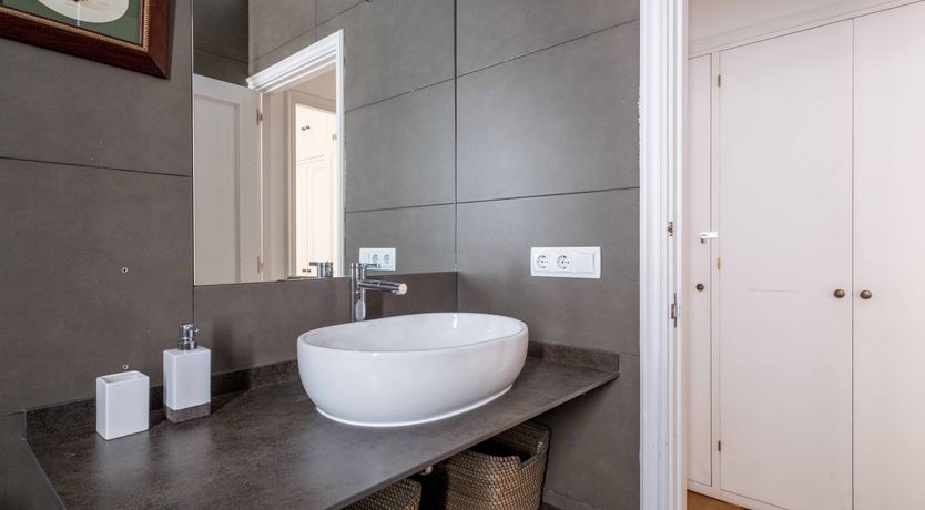 Photo of House of Light