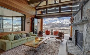 Photo of Rocky Mountain High