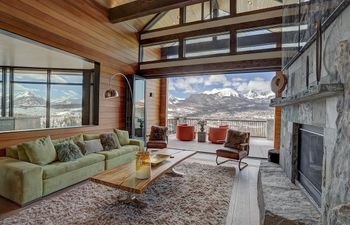 Rocky Mountain High Holiday Home